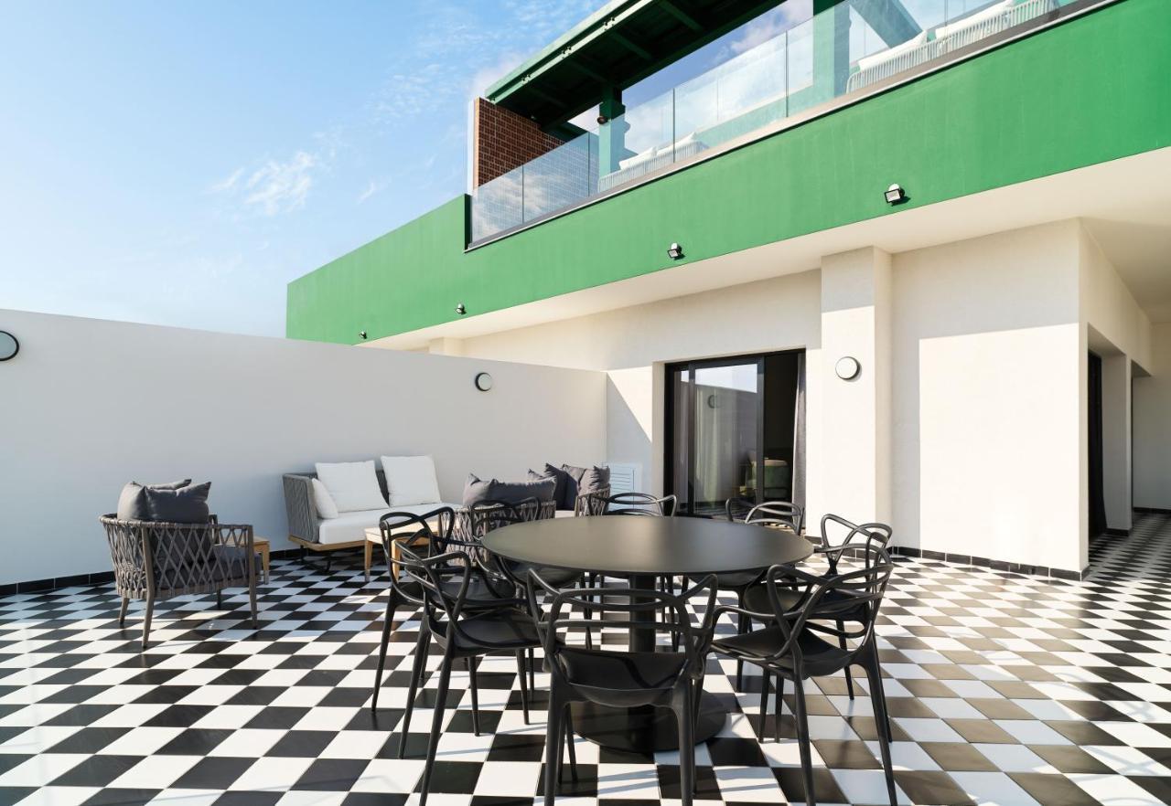 Liv The City Suites Adults Only Larnaca Zewnętrze zdjęcie