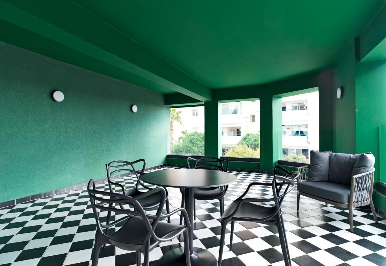 Liv The City Suites Adults Only Larnaca Zewnętrze zdjęcie