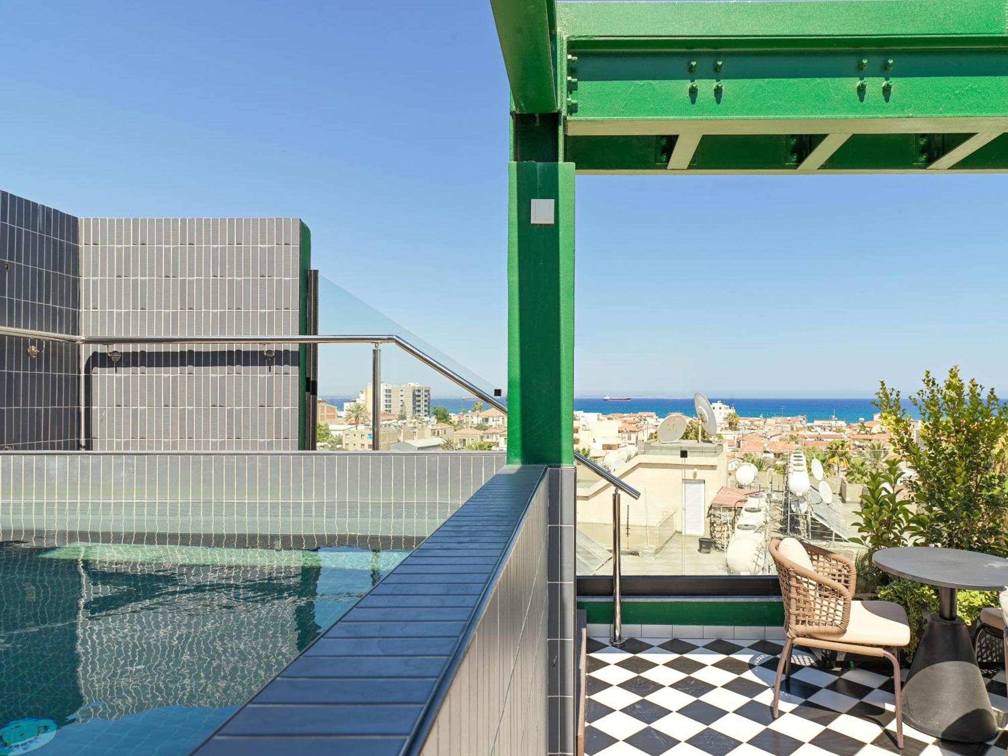 Liv The City Suites Adults Only Larnaca Zewnętrze zdjęcie