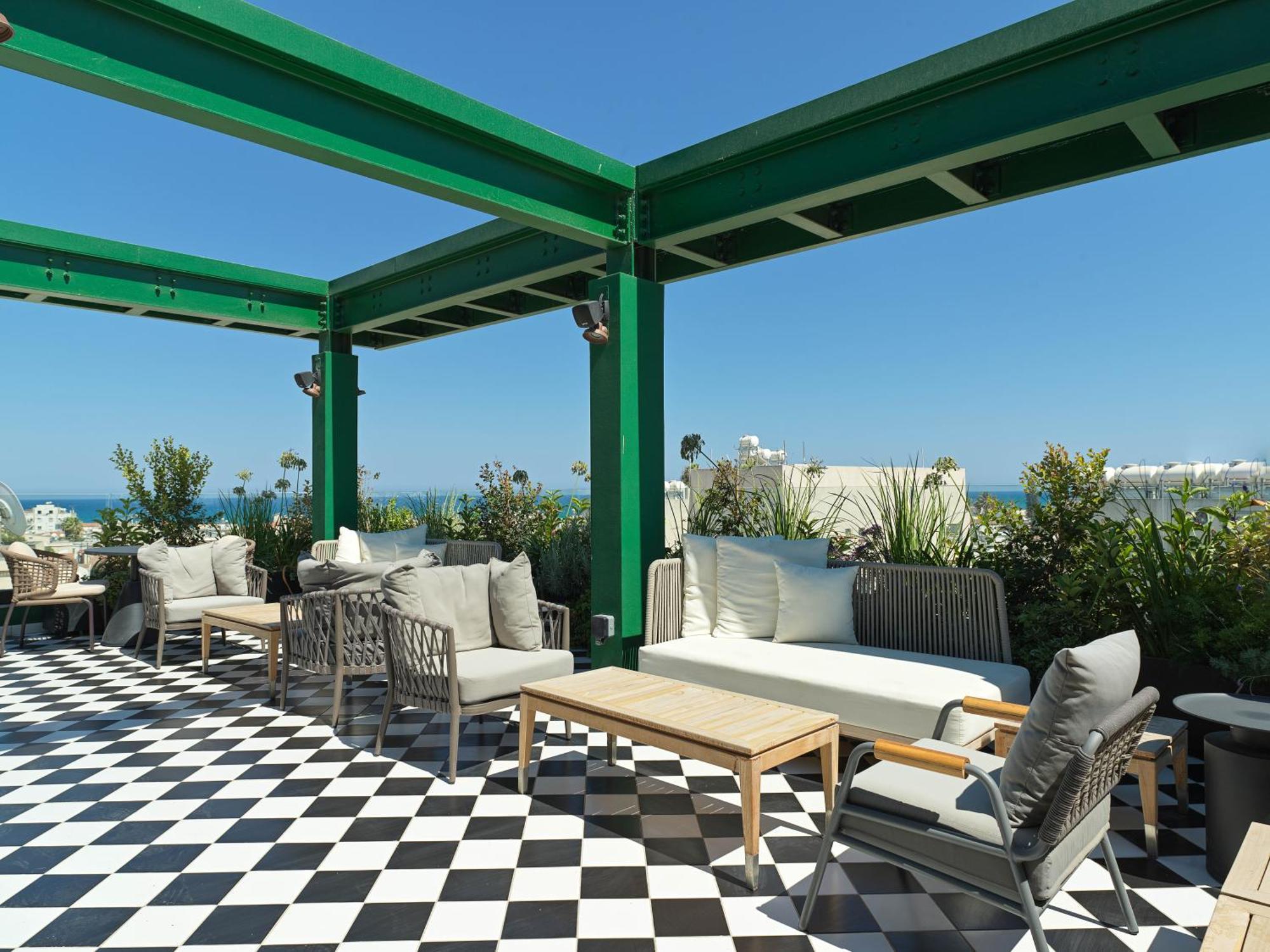 Liv The City Suites Adults Only Larnaca Zewnętrze zdjęcie